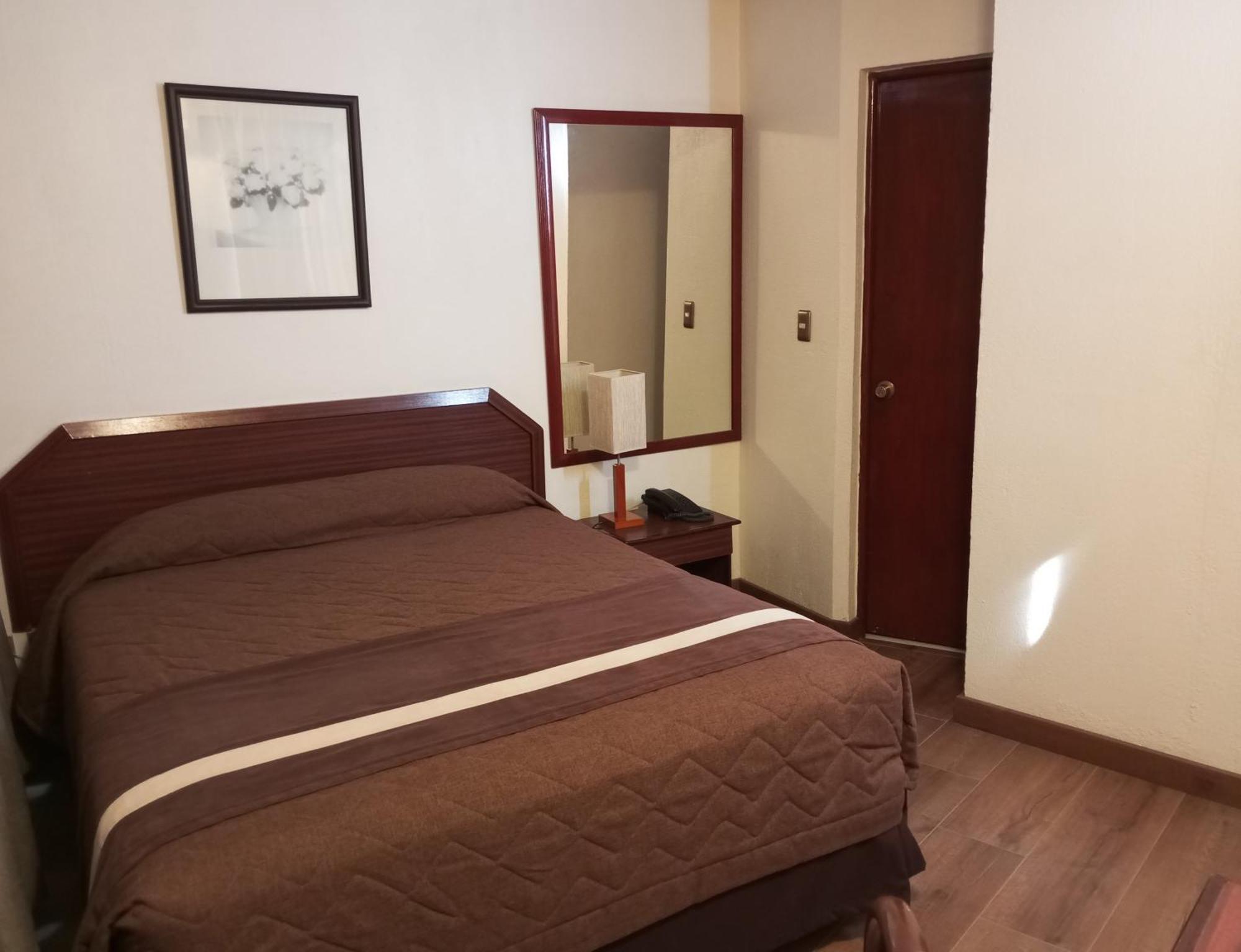 Hotel Alcala Del Rio Santiago Luaran gambar