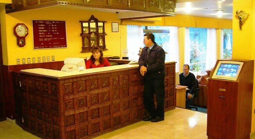 Hotel Alcala Del Rio Santiago Luaran gambar