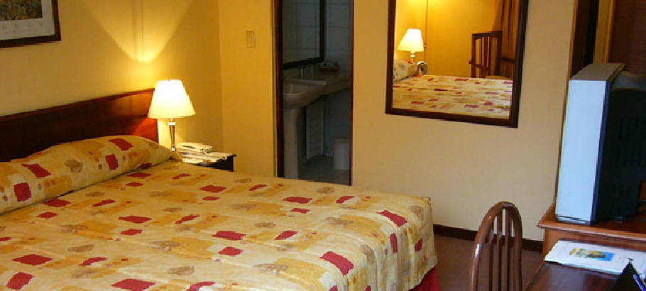 Hotel Alcala Del Rio Santiago Luaran gambar